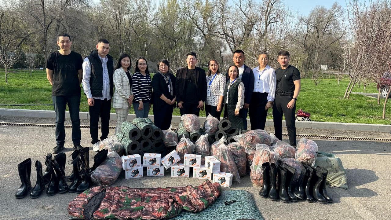 Коллектив кафедры принимает активное участие в работе по сбору гуманитарной помощи.