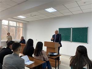 Лидерская лекция  известного писателя Кольбая Адырбековича