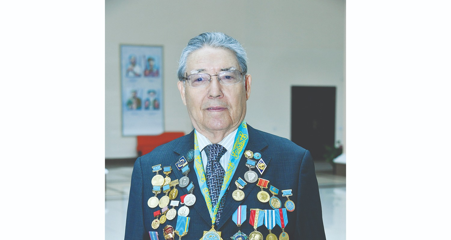 Professor  Utegali Shedenov