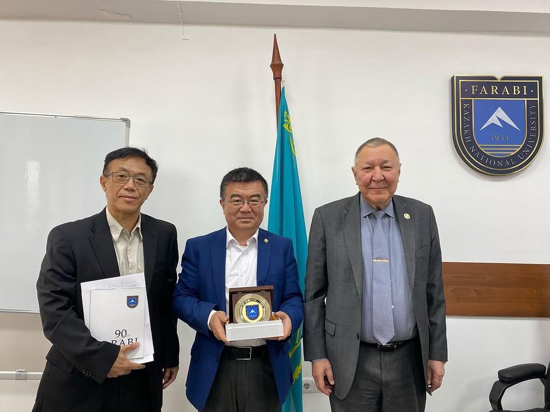 КазНУ и HKUST: Глобальное партнерство в науке
