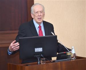 PROFESSOR OF THE PENNSYLVANIA STATE UNIVERSITY HELD A LEADERSHIP LECTURE AT KAZNU