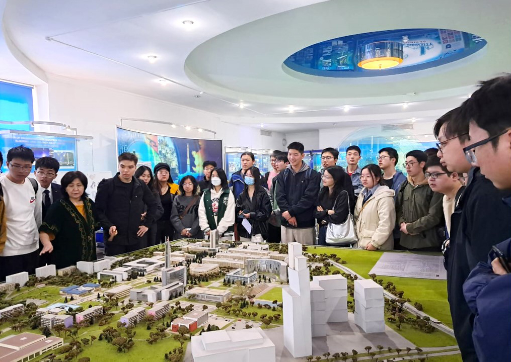 52 students from NPU University in Xi'an, China arrived at KazNU for winter camp