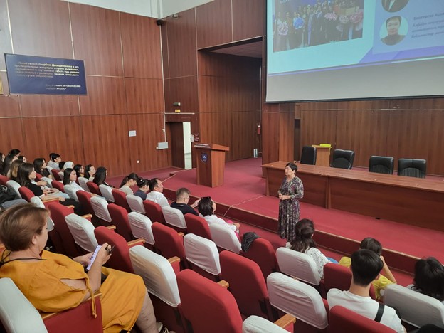 A meeting for first-year students and their parents was held at the Faculty of Mechanics and Mathematics