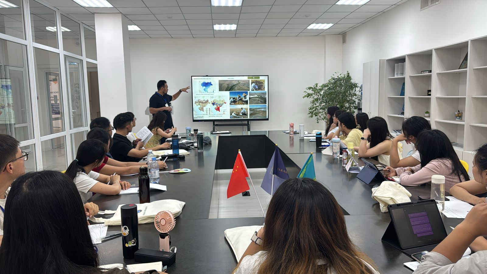 Students from China Explore Environmental Issues at Al-Farabi KazNU