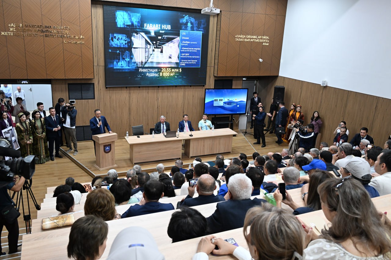 Выпускники подарили университету современные учебные аудитории