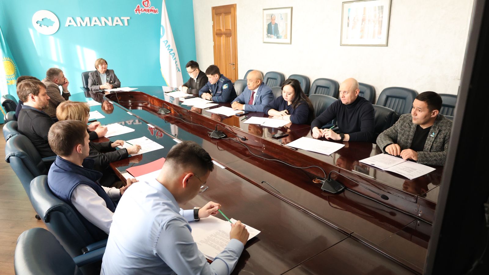 Anti-Corruption Council  held a meeting at the Almaty city branch of the AMANAT party