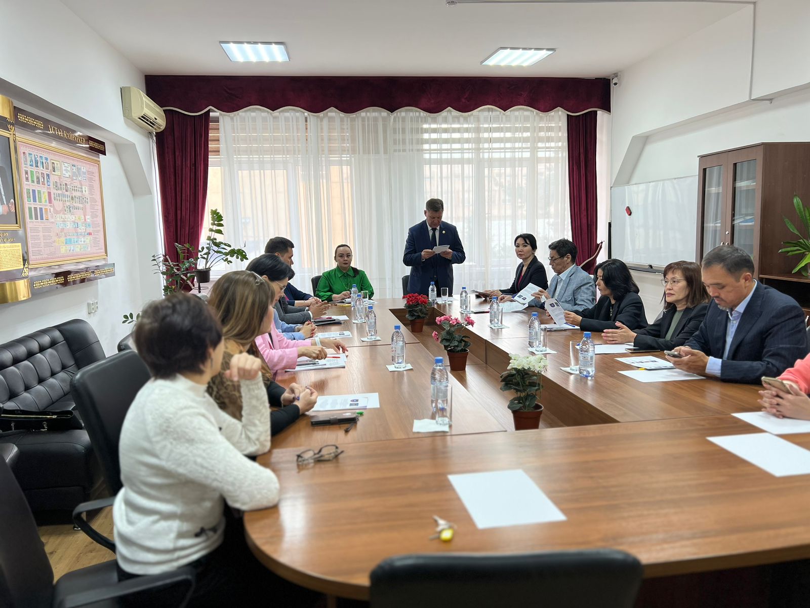 The role of graduates of the Faculty of Law of KazNU named after Al-Farabi in the development of legislative, executive and judicial bodies in the Republic of Kazakhstan
