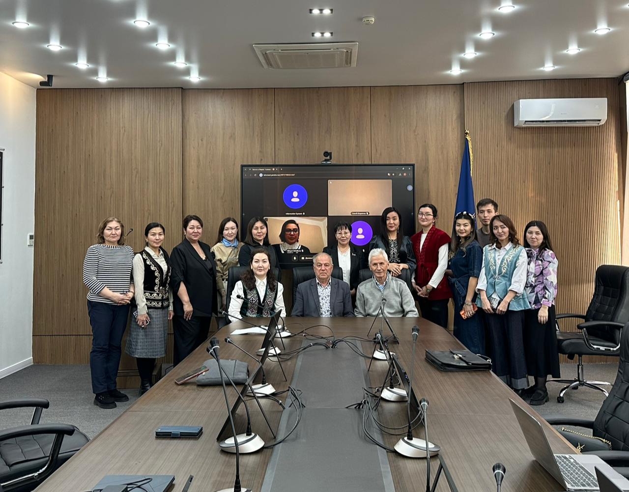 International Round Table “AI for Scientific Research: From Data to Knowledge” Held