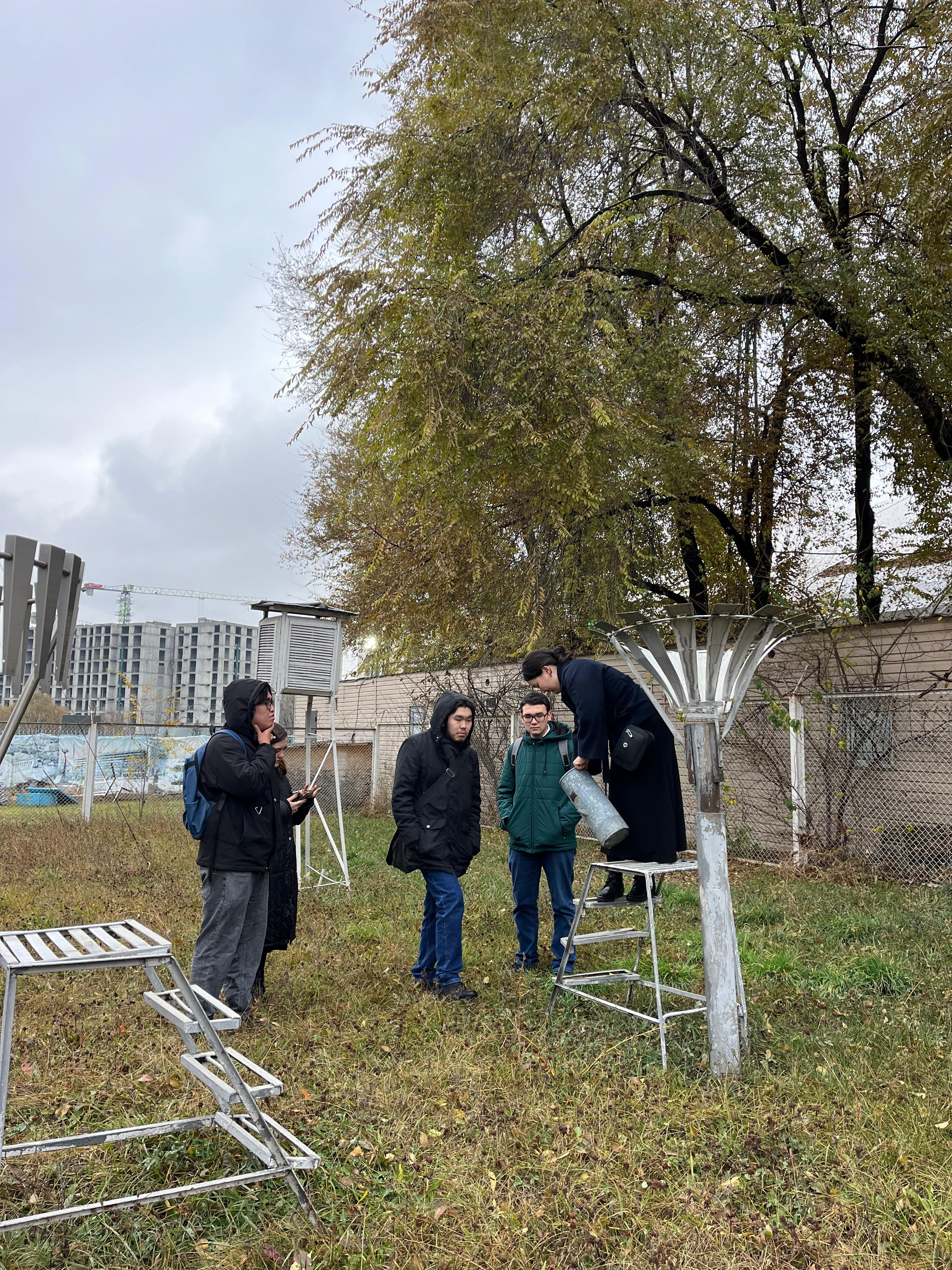 Visit to the Educational Meteorological Site and the Center for Collection and Archiving of Operational Meteorological Information at Al-Farabi Kazakh National University