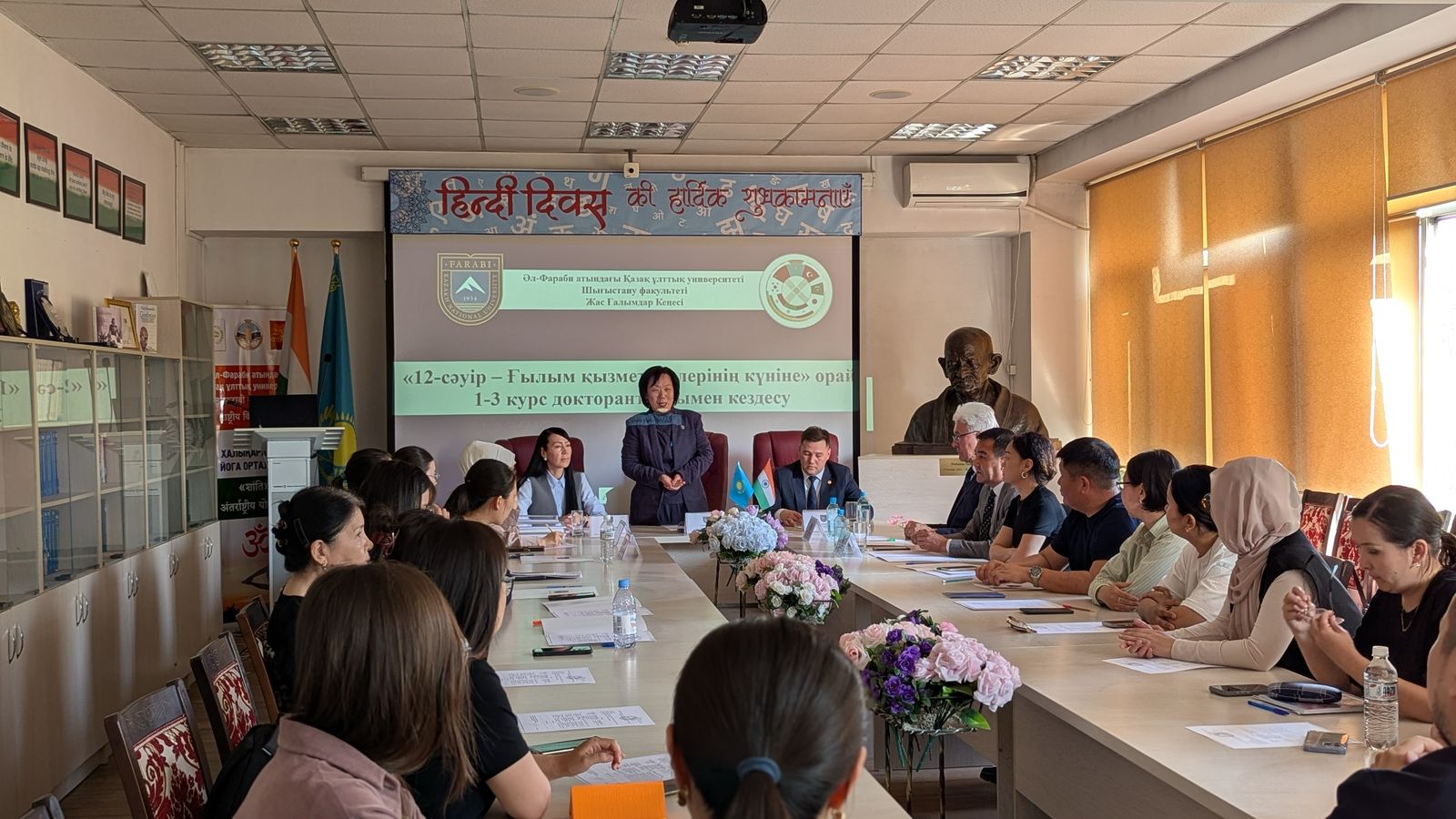 Faculty Members and PhD Students of the Department of Chinese Studies Honored Ahead of Science Day