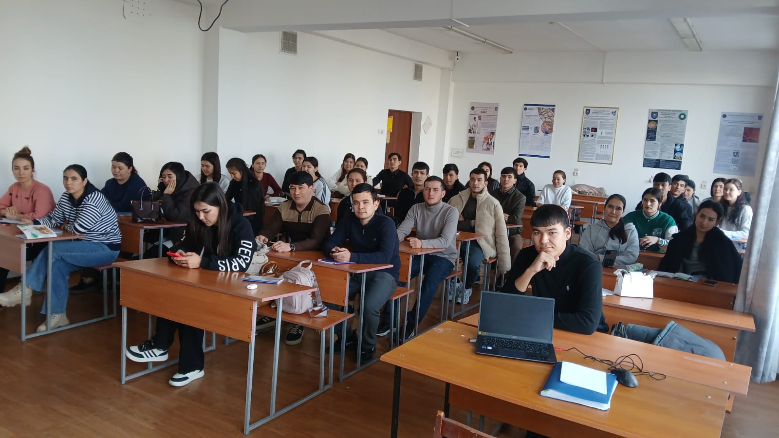 В КазНУ в рамках ЦУР-15 прошло информационное мероприятие «Сохранение лесов и биоразнообразия — наследие для будущих поколений»