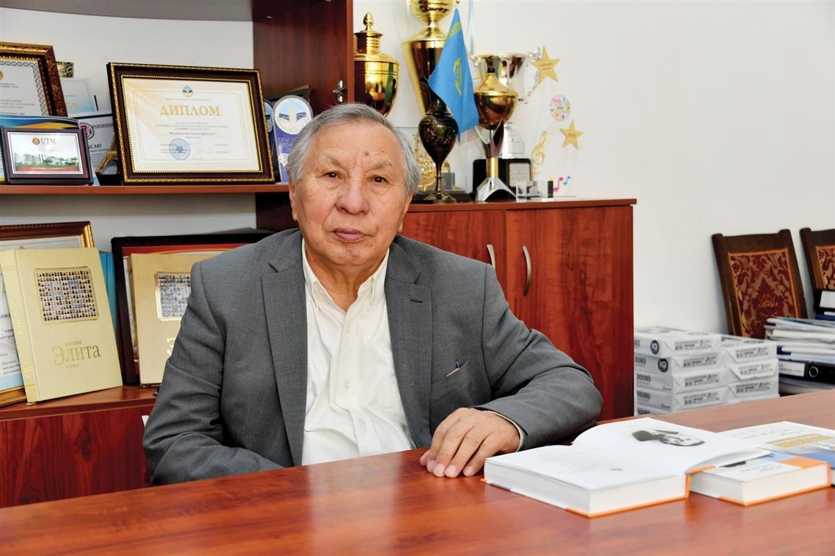 Honoring a Distinguished Veteran: Department Congratulates Professor Zhusip Suleimenov