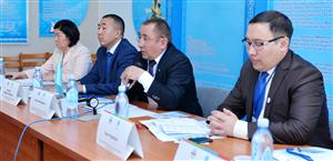 В КазНУ прошел круглый стол по обсуждению 5 институциональных реформ