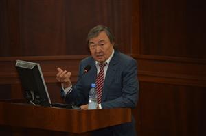 Олжас Сулейменов встретился со студентами и преподавателями КазНУ