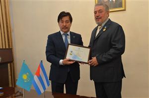 КазНУ посетил сын Фиделя Кастро