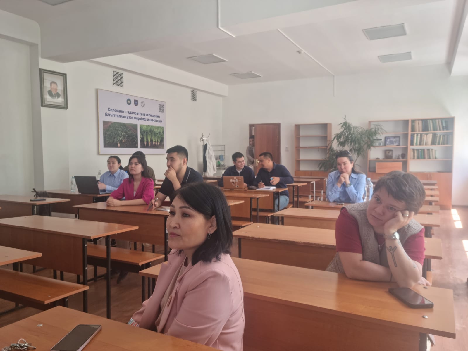 Graduate-seminar for second- and third-year doctoral students of the Department of Molecular Biology and Genetics