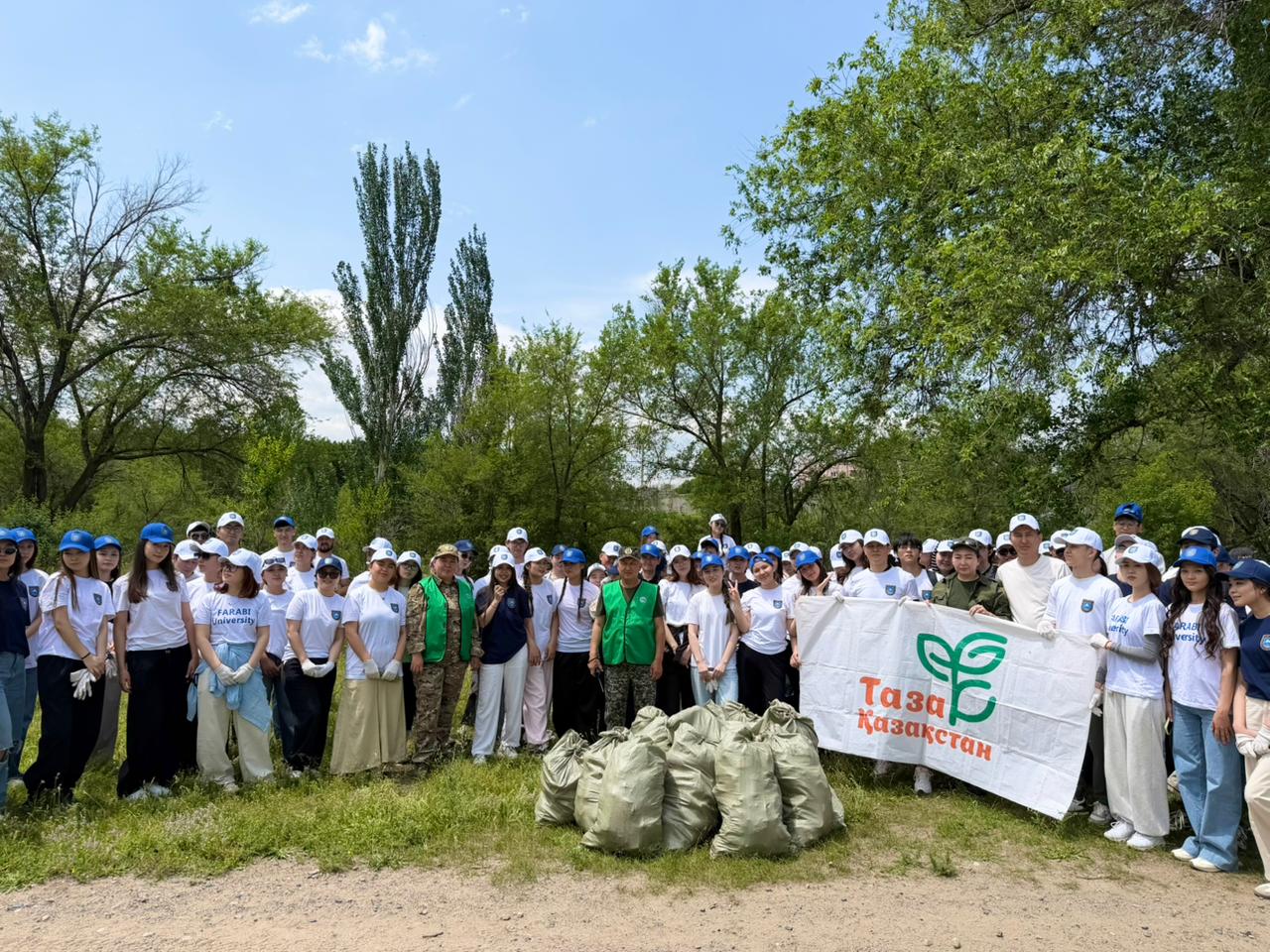 Students of the Ecology and Geography Educational Programs Participated in an Environmental Clean-Up Event within the “Taza Qazaqstan” Campaign