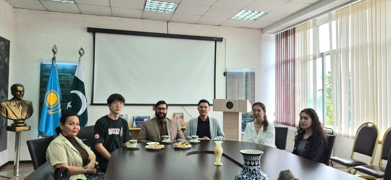 MEETING WITH PAKISTANI PROFESSOR DR. RAB NAWAZ LODHI HELD AT THE FACULTY OF ORIENTAL STUDIES