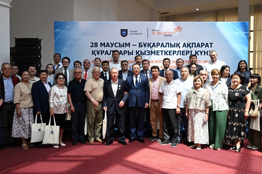 ҚазҰУ мен Журналистика академиясының бірлескен отырысы өтті